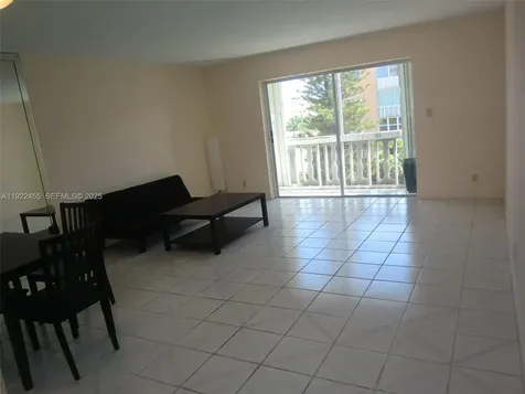 233 NE 14th Avenue Hallandale Beach FL 33009