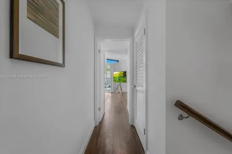 669 S Mashta Drive Key Biscayne FL 33149