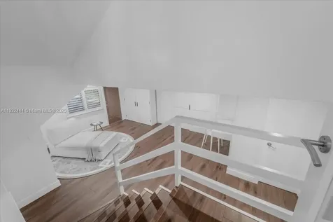 669 S Mashta Drive Key Biscayne FL 33149