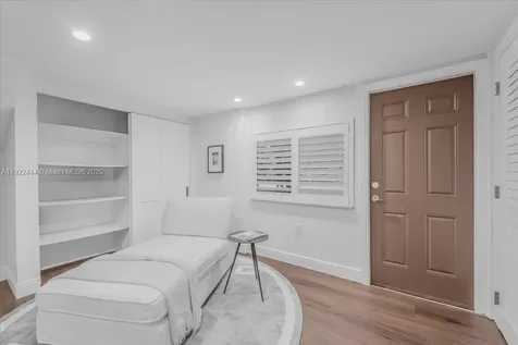 669 S Mashta Drive Key Biscayne FL 33149