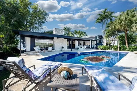 669 S Mashta Drive Key Biscayne FL 33149