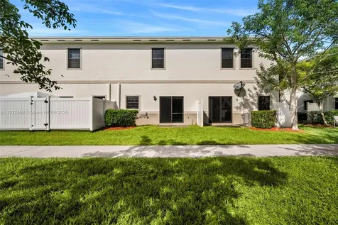 757 SW 11th Street Florida City FL 33034