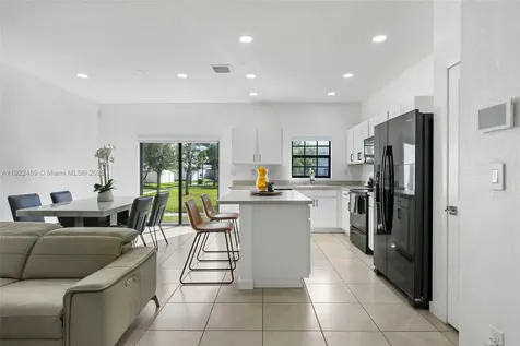 757 SW 11th Street Florida City FL 33034