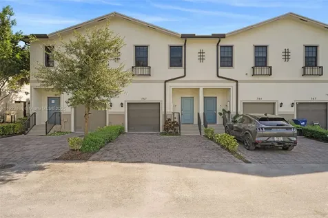 757 SW 11th Street Florida City FL 33034