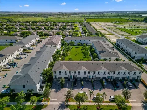 757 SW 11th Street Florida City FL 33034