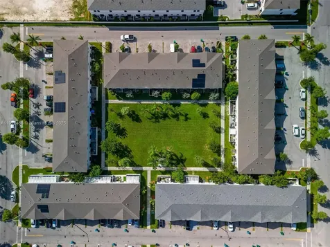 757 SW 11th Street Florida City FL 33034