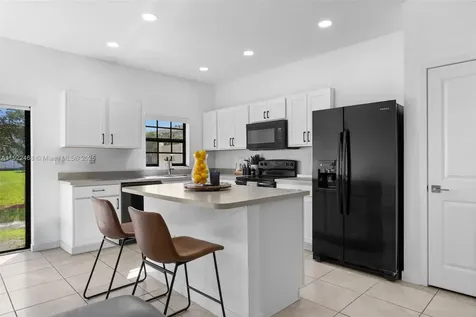 757 SW 11th Street Florida City FL 33034