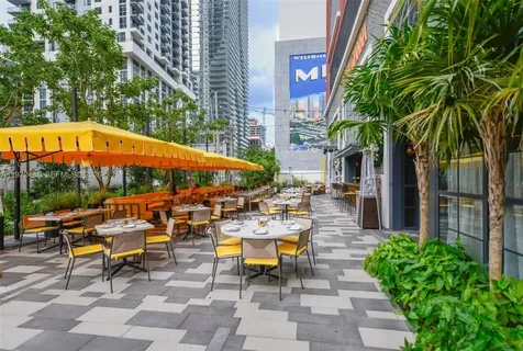 159 NE 6th Street Miami FL 33132