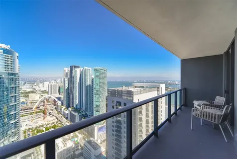 159 NE 6th Street Miami FL 33132