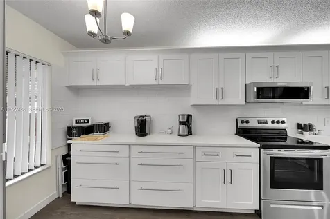 10187 Mangrove Drive Boynton Beach FL 33437