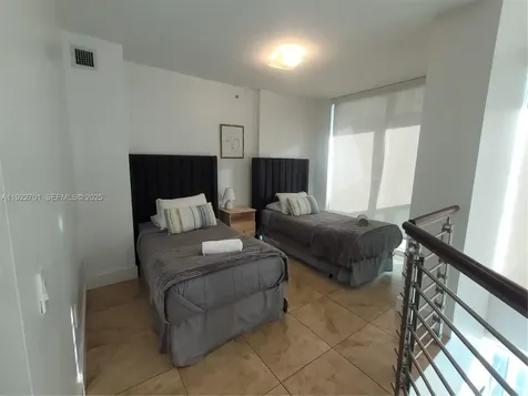41 SE 5th Street Miami FL 33131