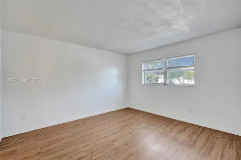 2441 SW 82nd Avenue Davie FL 33324