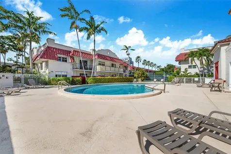 8650 SW 67th Avenue Pinecrest FL 33156