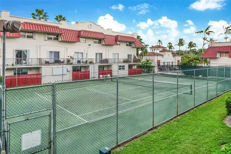 8650 SW 67th Avenue Pinecrest FL 33156