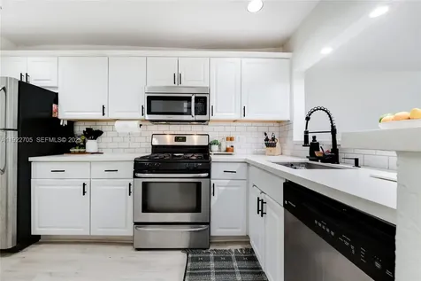 8650 SW 67th Avenue Pinecrest FL 33156