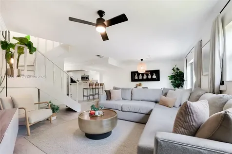 8650 SW 67th Avenue Pinecrest FL 33156