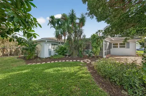 969 NW 8th Street Boca Raton FL 33486