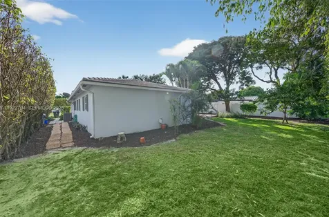 969 NW 8th Street Boca Raton FL 33486