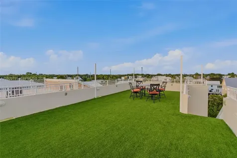 94825 Overseas Highway 276 Key Largo FL 33037