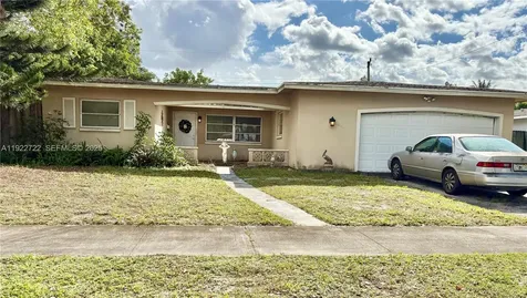 7508 Hayes Street Hollywood FL 33024