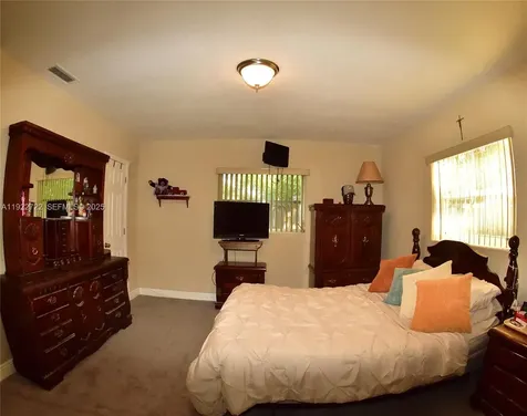 7508 Hayes Street Hollywood FL 33024