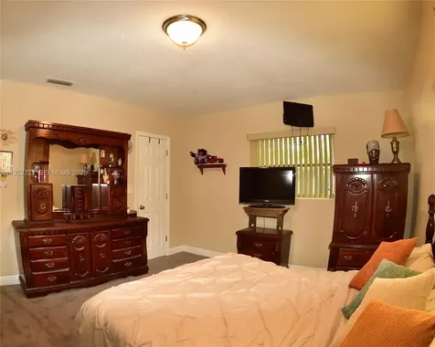7508 Hayes Street Hollywood FL 33024