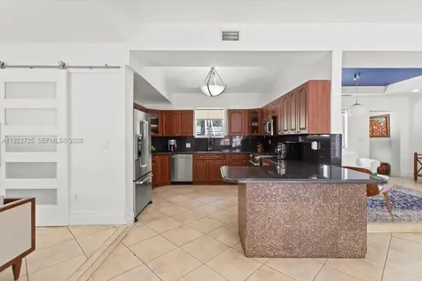 4190 Pamona Avenue Miami FL 33133