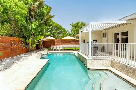 4190 Pamona Avenue Miami FL 33133
