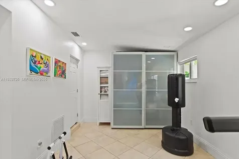 4190 Pamona Avenue Miami FL 33133