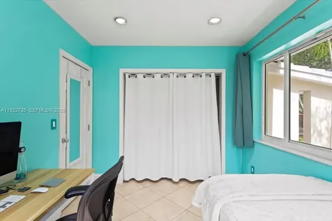 4190 Pamona Avenue Miami FL 33133