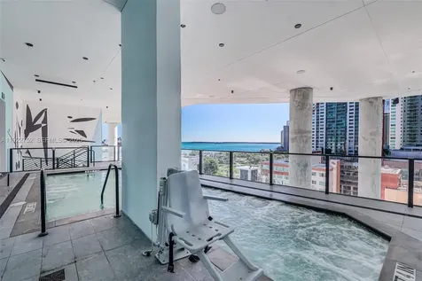 398 NE 5th Street Miami FL 33132