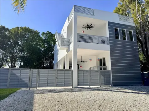 365 Buttonwood Shores Drive Key Largo FL 33037