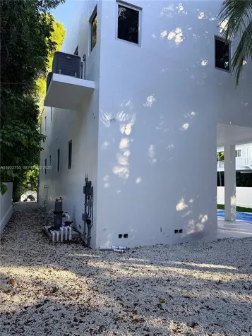 365 Buttonwood Shores Drive Key Largo FL 33037