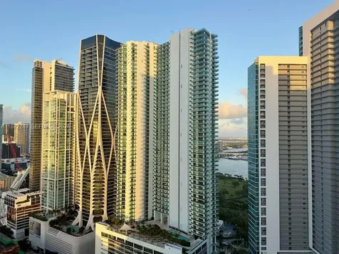 851 NE 1st Avenue Miami FL 33132