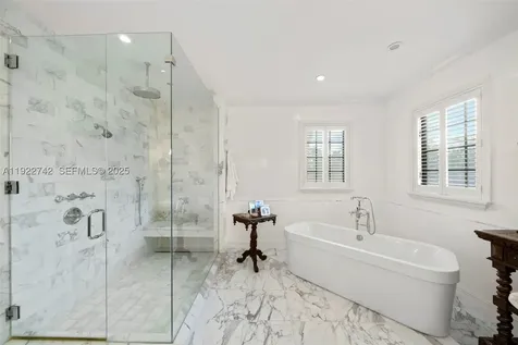 8800 SW 57 Avenue Pinecrest FL 33156