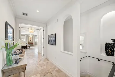 8800 SW 57 Avenue Pinecrest FL 33156