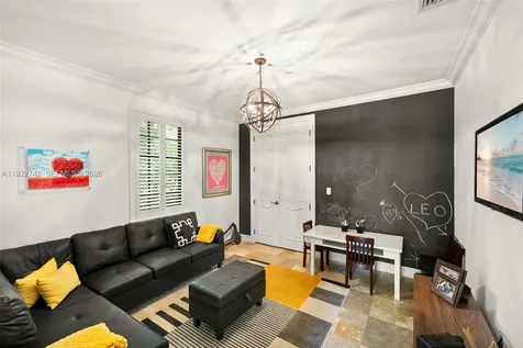 8800 SW 57 Avenue Pinecrest FL 33156