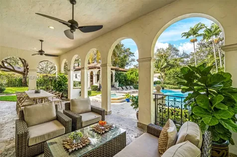 8800 SW 57 Avenue Pinecrest FL 33156