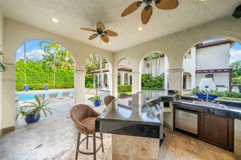 8800 SW 57 Avenue Pinecrest FL 33156
