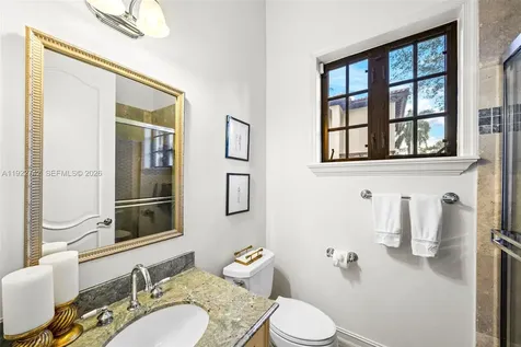 8800 SW 57 Avenue Pinecrest FL 33156