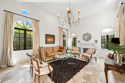 8800 SW 57 Avenue Pinecrest FL 33156