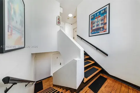 7124 Bay Drive Miami Beach FL 33141