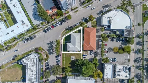 7124 Bay Drive Miami Beach FL 33141