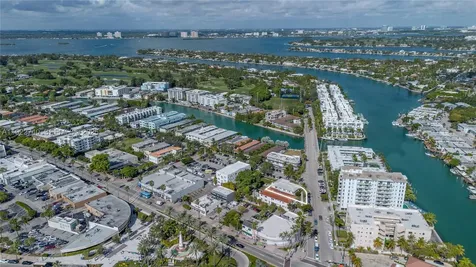 7124 Bay Drive Miami Beach FL 33141