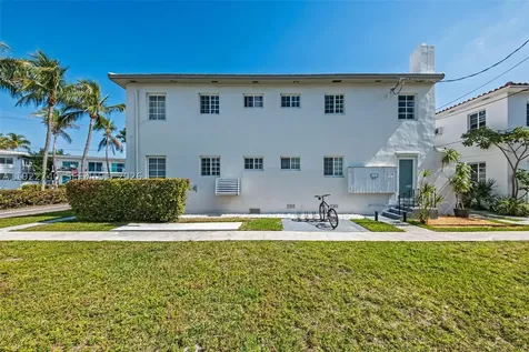 7124 Bay Drive Miami Beach FL 33141