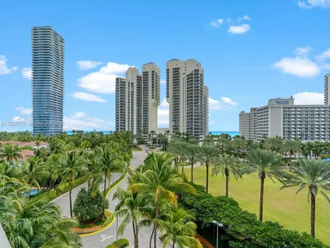 19370 E Collins Avenue Sunny Isles Beach FL 33160