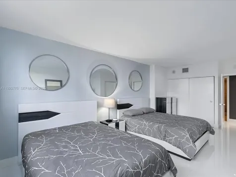 19370 E Collins Avenue Sunny Isles Beach FL 33160