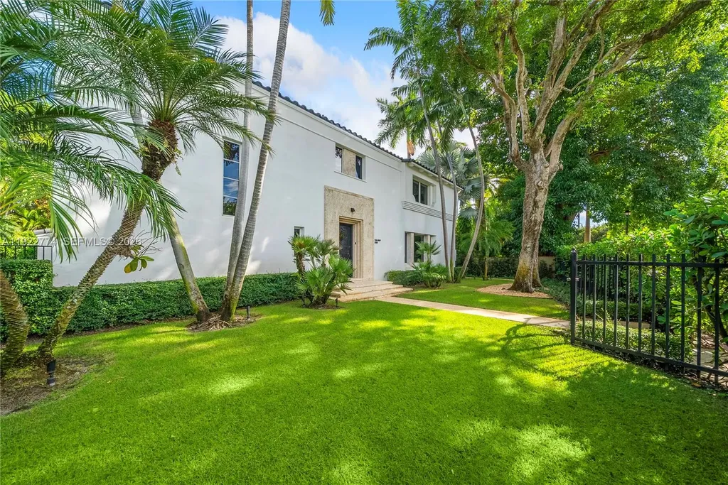 5181 La Gorce Drive Miami Beach FL 33140