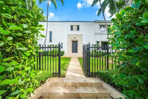 5181 La Gorce Drive Miami Beach FL 33140