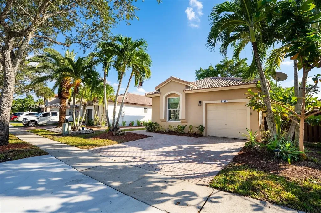 17082 NW 11th Street Pembroke Pines FL 33028
